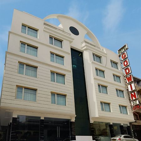 Hotel Godwin Deluxe -Near New Delhi Railway Station - Paharganj Dış mekan fotoğraf