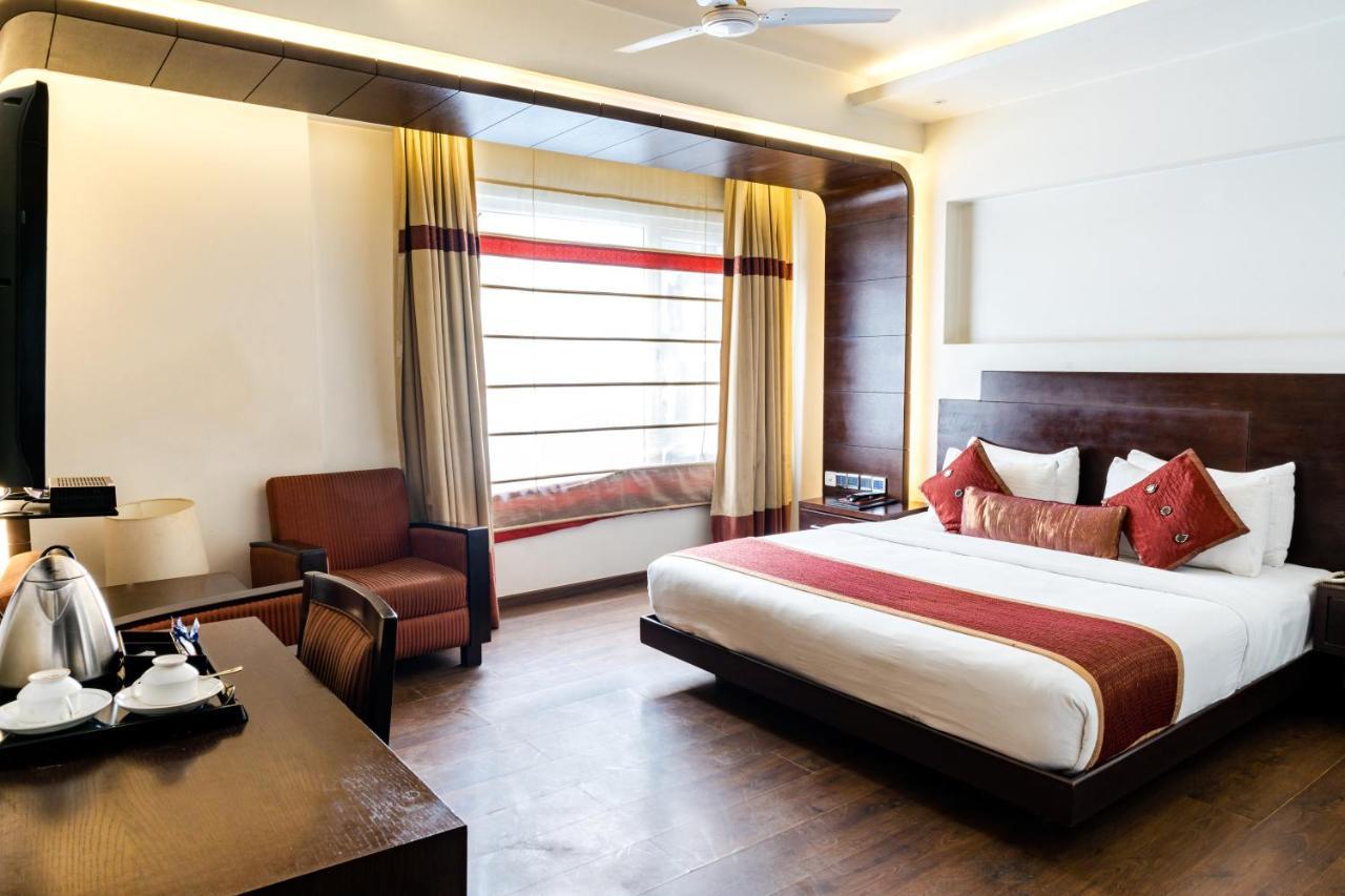 Hotel Godwin Deluxe -Near New Delhi Railway Station - Paharganj Dış mekan fotoğraf