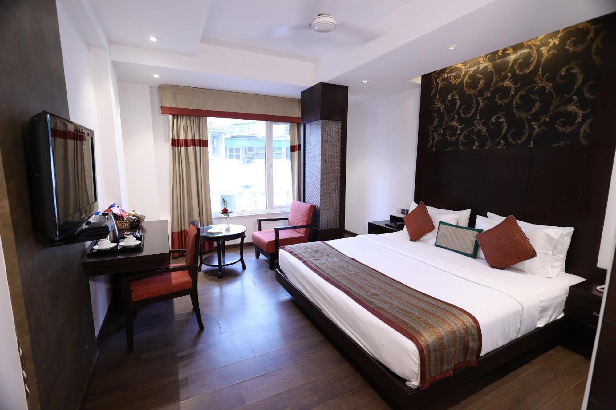 Hotel Godwin Deluxe -Near New Delhi Railway Station - Paharganj Dış mekan fotoğraf