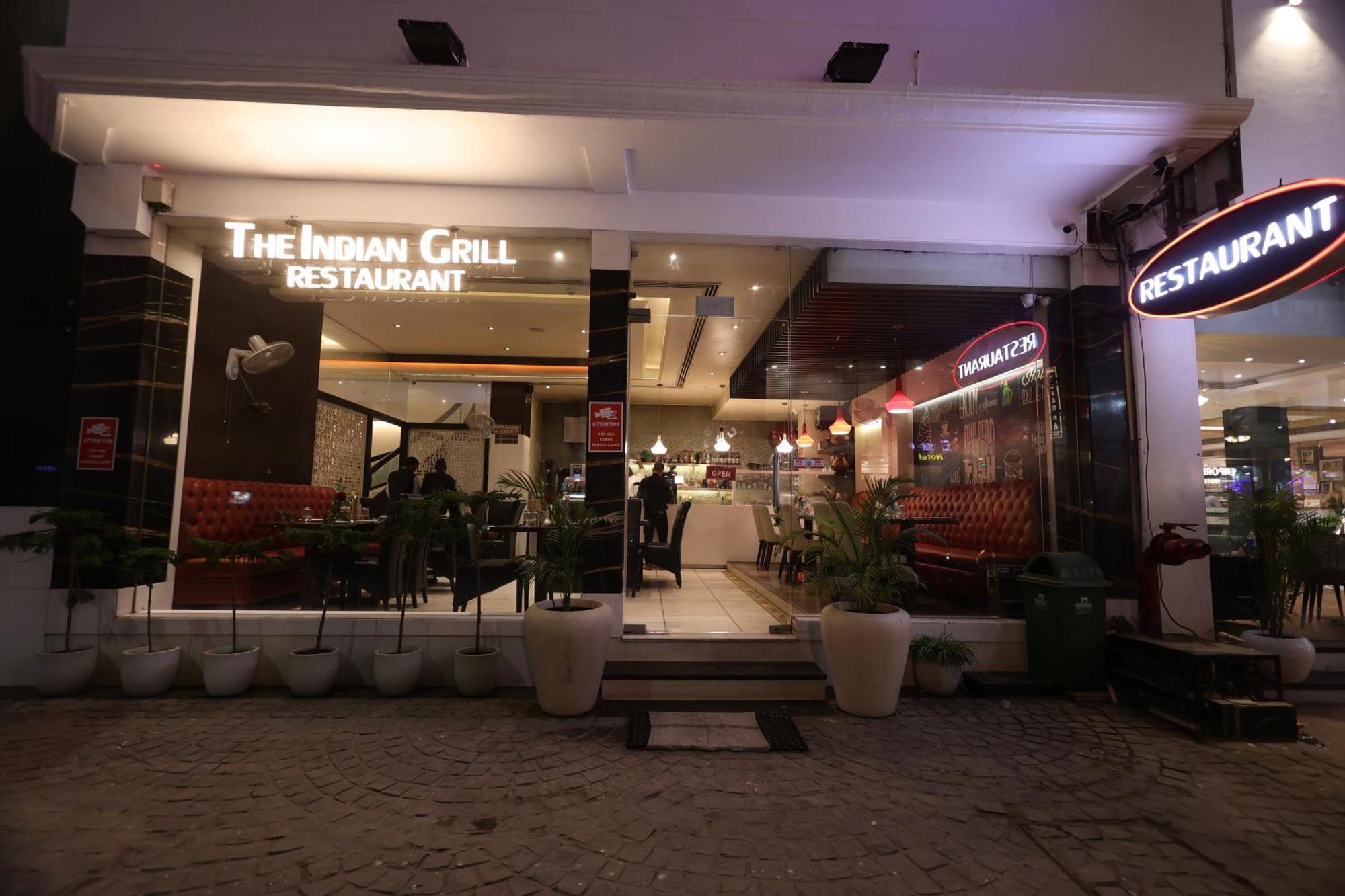 Hotel Godwin Deluxe -Near New Delhi Railway Station - Paharganj Dış mekan fotoğraf