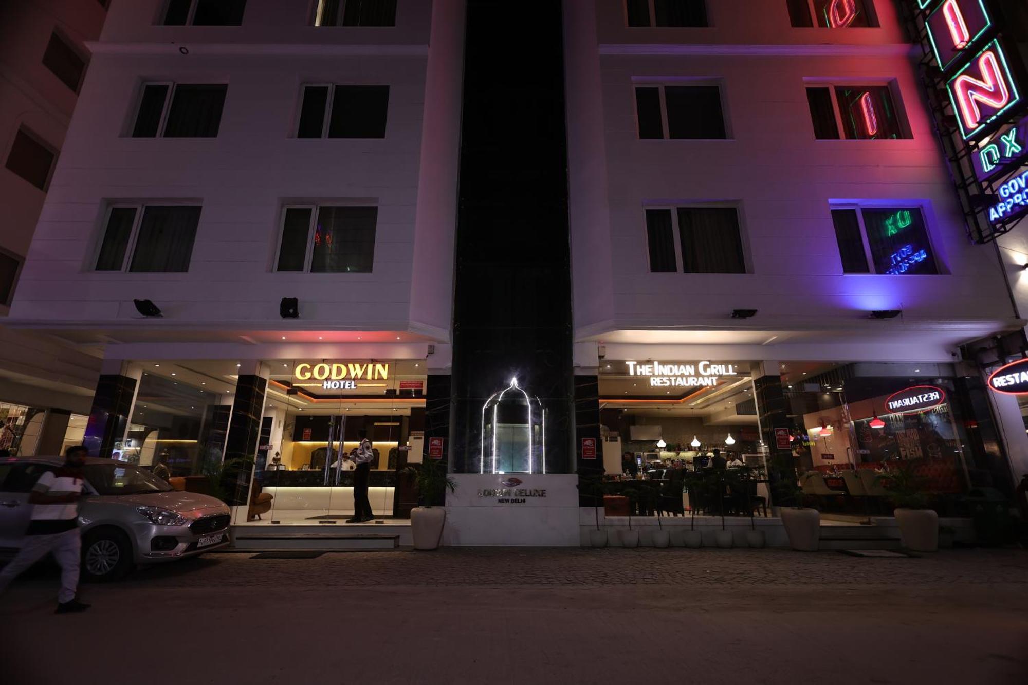 Hotel Godwin Deluxe -Near New Delhi Railway Station - Paharganj Dış mekan fotoğraf