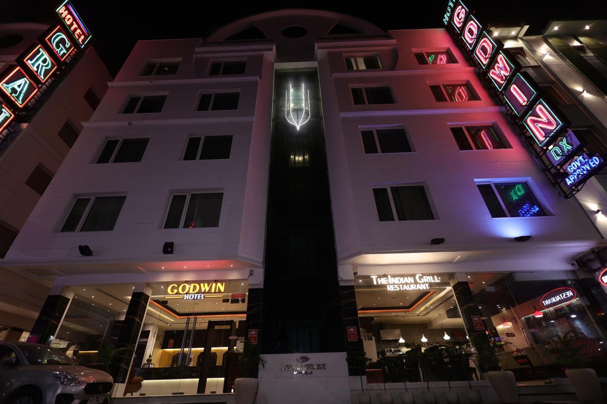 Hotel Godwin Deluxe -Near New Delhi Railway Station - Paharganj Dış mekan fotoğraf