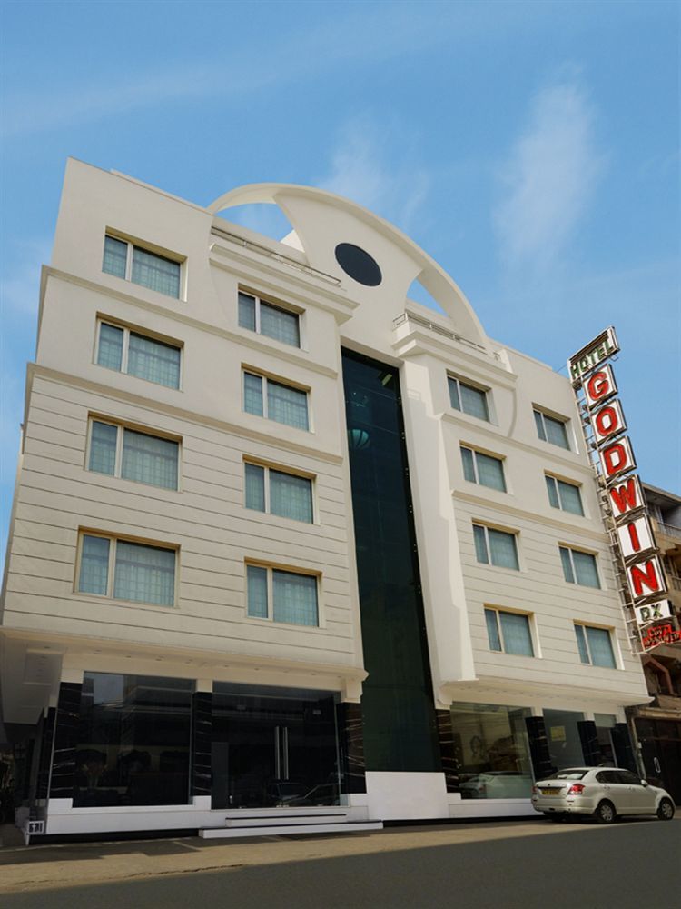 Hotel Godwin Deluxe -Near New Delhi Railway Station - Paharganj Dış mekan fotoğraf